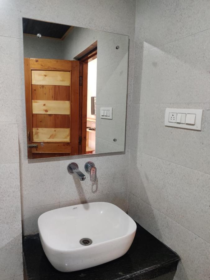 Hadimba Way Manali - Top Rated And Most Awarded Property In Manali !! Balcony Rooms מראה חיצוני תמונה